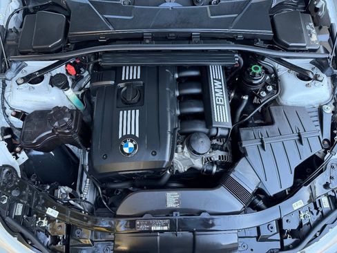 Used 2011 BMW 328i Sedan RWD image 36