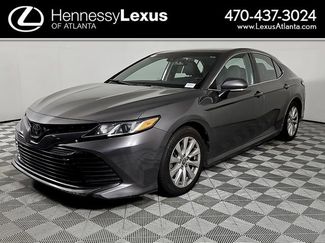 Used 2018 Toyota Camry LE w/ Moonroof Package video 1