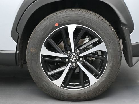 Used 2025 Toyota Corolla Cross AWD Hybrid w/ Convenience Package image 21