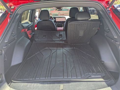 Certified 2025 Chevrolet Equinox EV RS FWD image 11