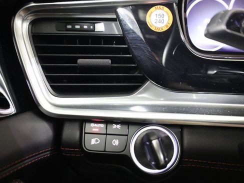 Used 2023 Porsche Panamera 4S image 12