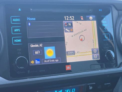 Used 2019 Toyota Tacoma TRD Off-Road w/ TRD Premium Off Road Package image 16