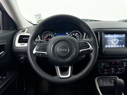 Used 2019 Jeep Compass Sport w/ Tech Group FWD image 29