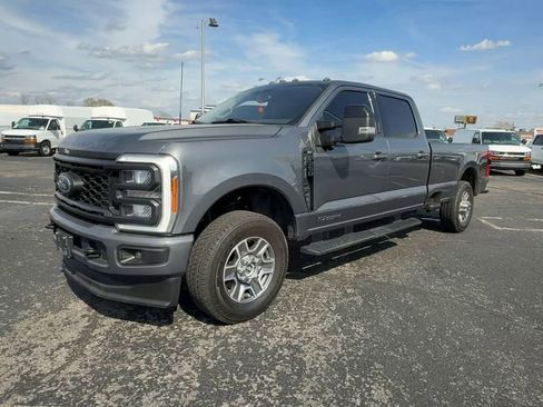 Used 2023 Ford F250 XLT w/ XLT Premium Package AWD/4WD image 4