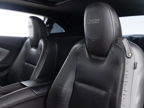 Used 2012 Chevrolet Camaro SS w/ RS Package RWD image 22