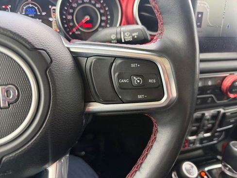 Used 2021 Jeep Gladiator Rubicon AWD/4WD image 23