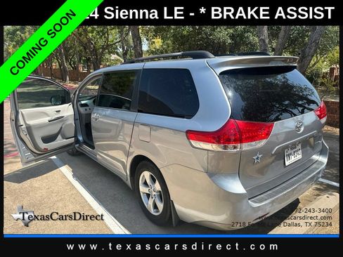Used 2014 Toyota Sienna LE FWD image 3