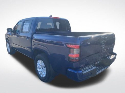 Used 2022 Nissan Frontier SV image 5