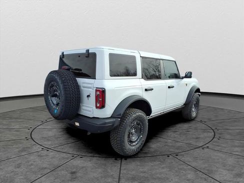 New 2025 Ford Bronco Badlands image 3