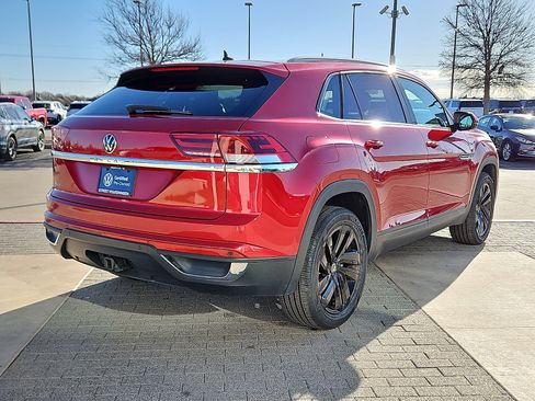 Used 2022 Volkswagen Atlas Cross Sport SE w/ Panoramic Sunroof Package image 3
