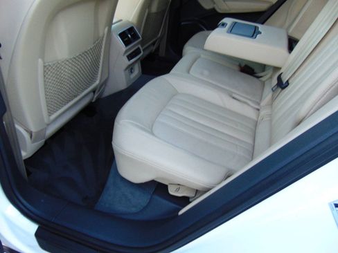 Used 2018 Audi Q5 2.0T Premium Plus w/ Premium Plus Package image 9