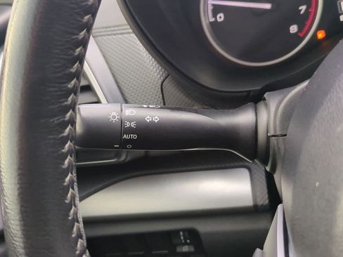 Used 2019 Subaru Forester Premium image 27