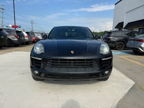 Used 2017 Porsche Macan AWD/4WD image 2