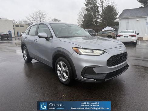 Certified 2023 Honda HR-V LX image 3