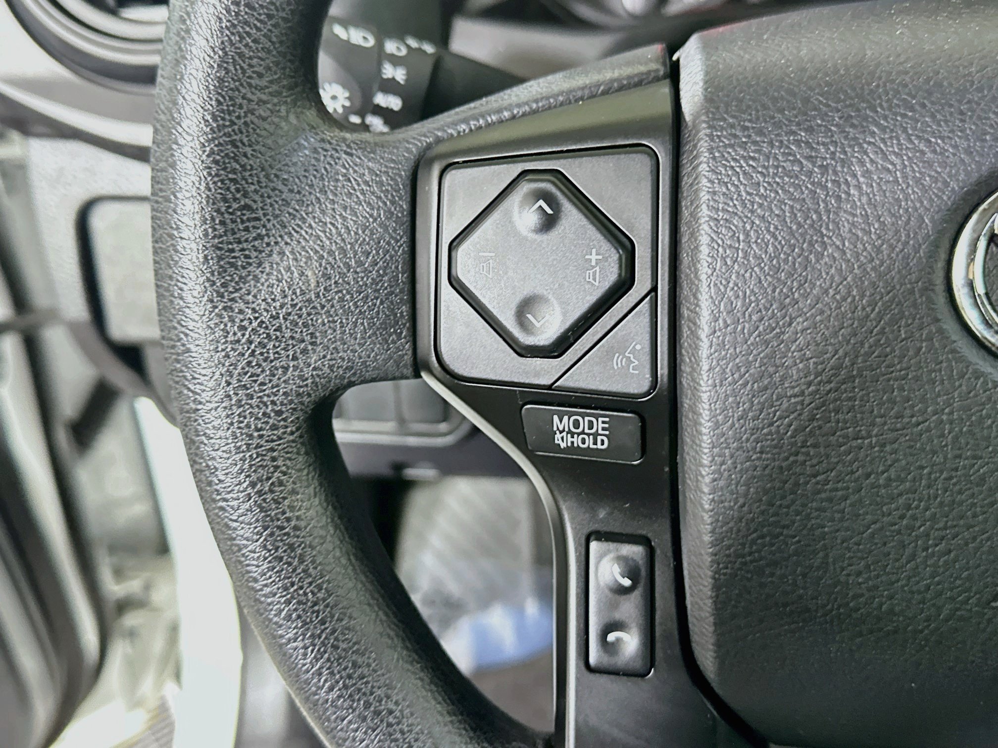 Certified 2023 Toyota Tacoma SR AWD/4WD image 16