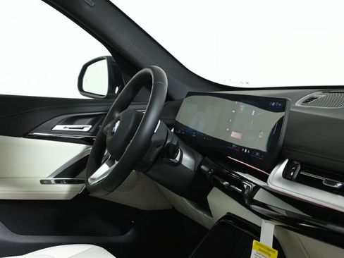 New 2026 BMW X1 xDrive28i w/ Convenience Package image 32