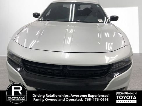 Used 2019 Dodge Charger SXT w/ Blacktop Package AWD/4WD image 10