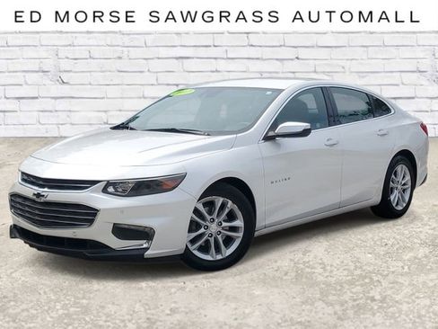 Used 2017 Chevrolet Malibu LT w/ Leather Package FWD image 1