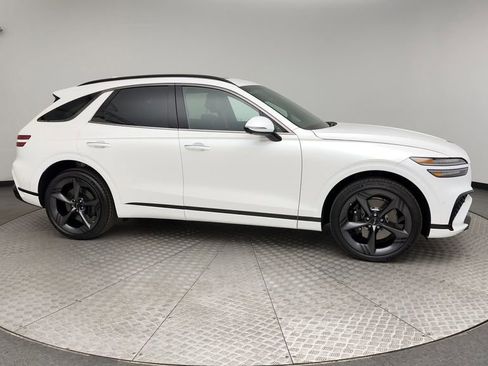 Certified 2026 Genesis GV70 3.5T Sport Prestige AWD/4WD image 9