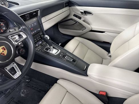 Certified 2017 Porsche 911 Carrera S RWD image 29