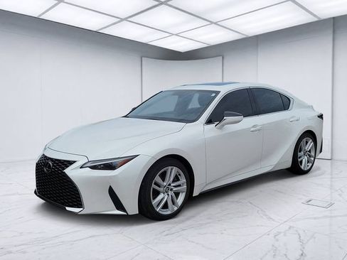 Used 2023 Lexus IS 300 w/ Comfort Package RWD image 2