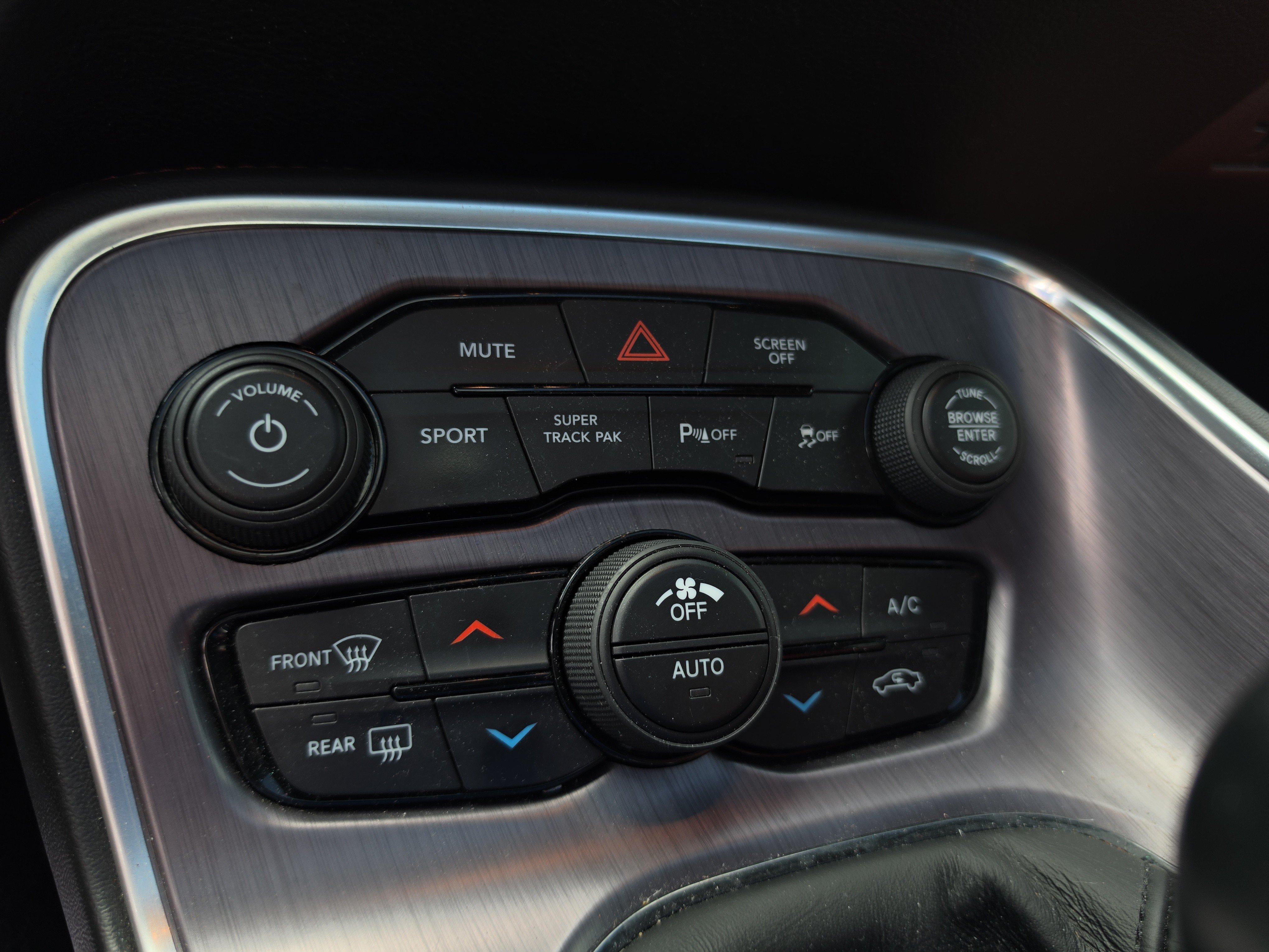 Used 2018 Dodge Challenger R/T Scat Pack RWD image 26