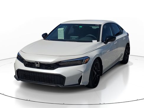 Used 2025 Honda Civic Sport image 3