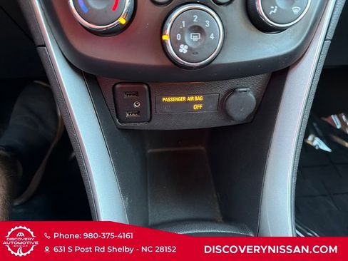 Used 2018 Chevrolet Trax LT image 19