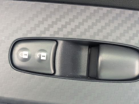 Used 2024 Nissan Sentra SV FWD image 32