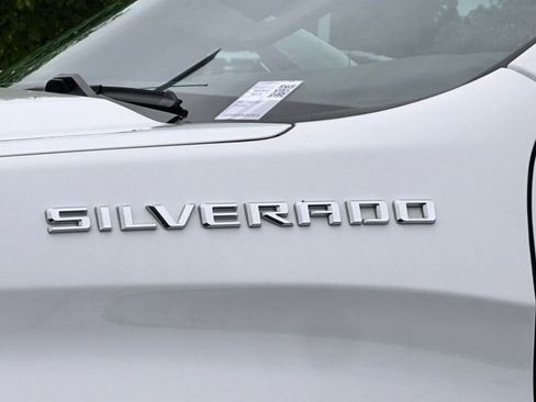 Used 2022 Chevrolet Silverado 1500 LT AWD/4WD image 6