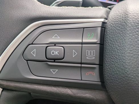 New 2025 Jeep Grand Cherokee L Limited w/ Black Appearance Package image 22