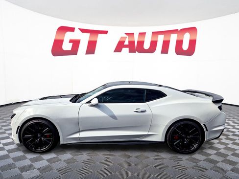 Used 2019 Chevrolet Camaro SS image 4