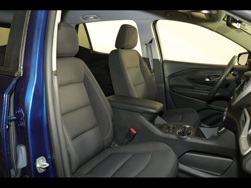 Used 2022 GMC Terrain SLE w/ Driver Convenience Package image 29