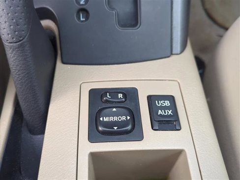 Used 2012 Toyota RAV4 FWD w/ Upgrade Value Pkg image 15