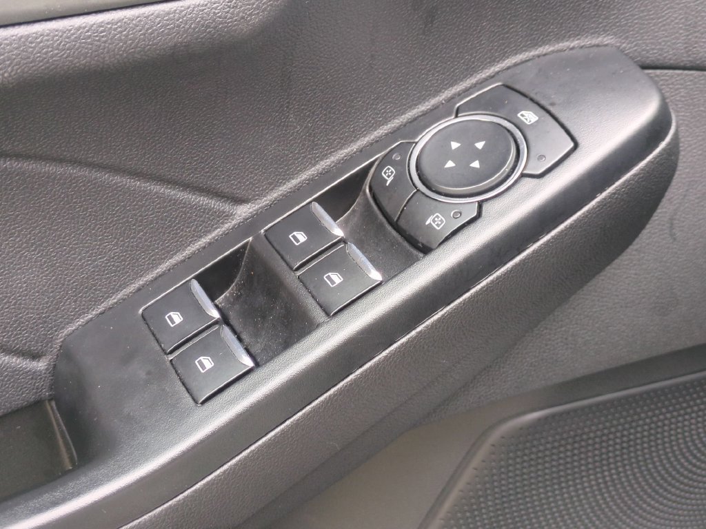 Used 2025 Ford Escape Active AWD/4WD image 10