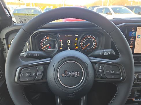 New 2026 Jeep Gladiator Sahara image 7