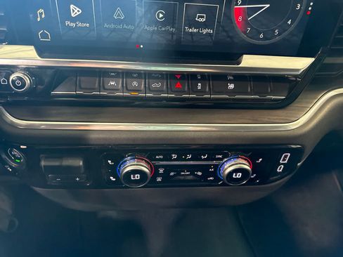 Used 2025 GMC Sierra 1500 SLT RWD image 29