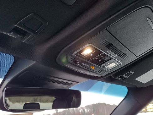 Certified 2024 Lincoln Nautilus Reserve w/ Equipment Group 202A image 17