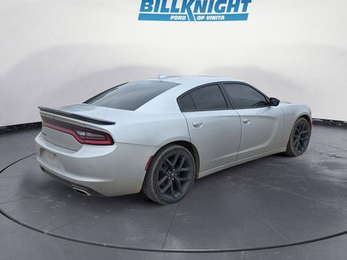 Used 2020 Dodge Charger SXT w/ Plus Group image 5