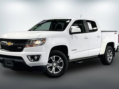 Used 2018 Chevrolet Colorado Z71 AWD/4WD image 3