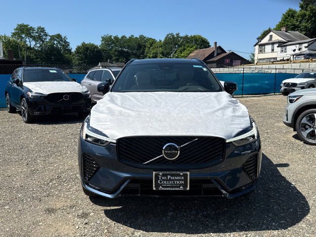 Used 2026 Volvo XC60 B5 Plus w/ Protection Package Premier AWD/4WD image 6