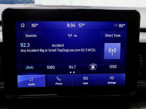 Certified 2023 Ford Explorer XLT image 3