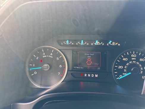 Used 2019 Ford F150 XLT w/ Equipment Group 302A Luxury image 12