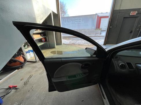 Used 2006 Saturn ION Level 3 w/ Enhanced Performance Pkg image 20