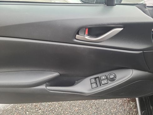 Used 2021 MAZDA MX-5 Miata Sport image 21