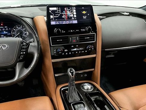 Used 2024 INFINITI QX80 Sensory w/ Cargo Package image 6