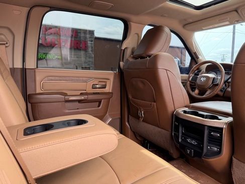 Used 2022 RAM 3500 Limited AWD/4WD image 26
