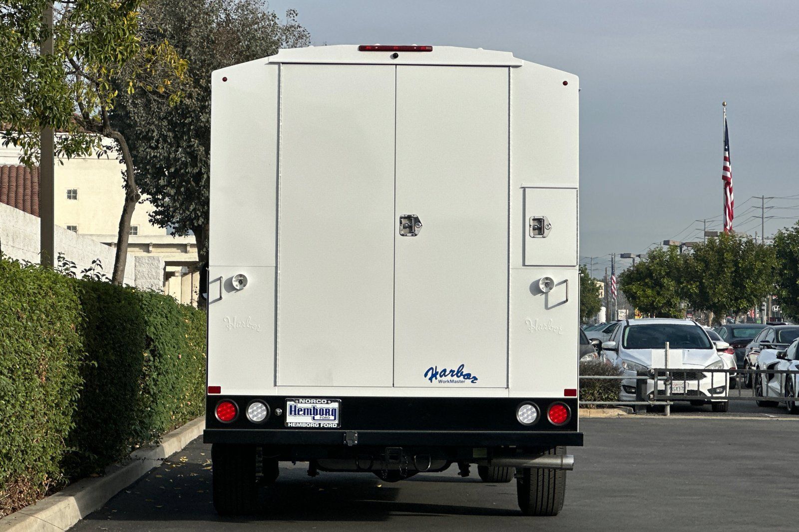 New 2026 Ford E-350 and Econoline 350 Super Duty w/ Power Equipment Group RWD image 5