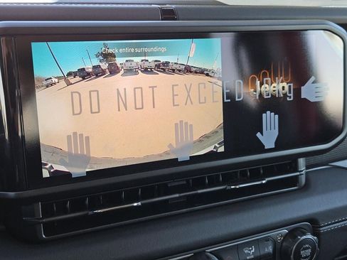 New 2025 Jeep Wrangler Unlimited Rubicon image 12