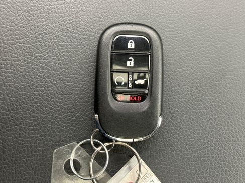Used 2023 Honda Pilot Elite image 21